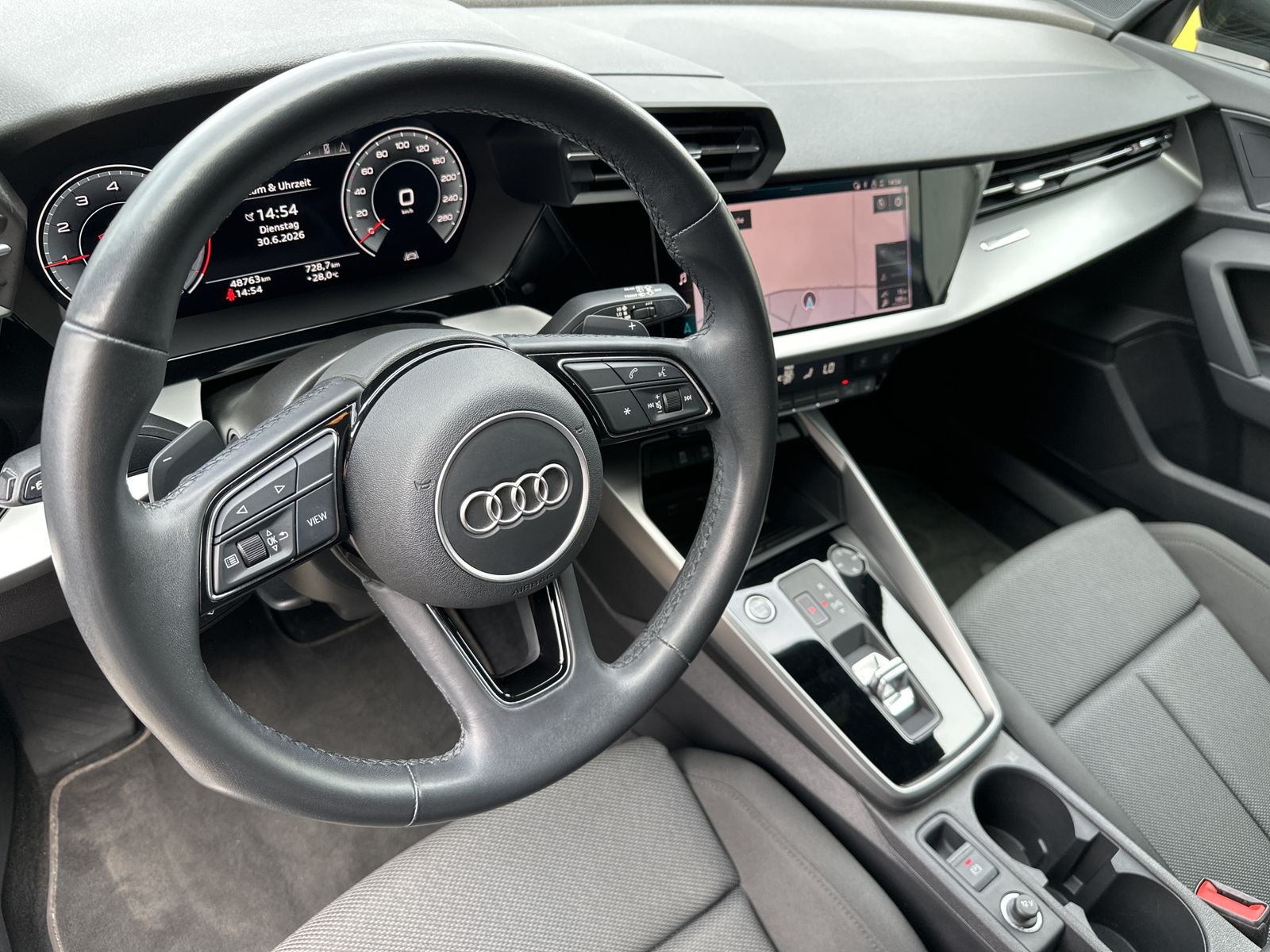 Fahrzeugabbildung Audi A3 SpB 35 TFSI S-Line Black NAV+LED+VCOCKPIT+SHZ