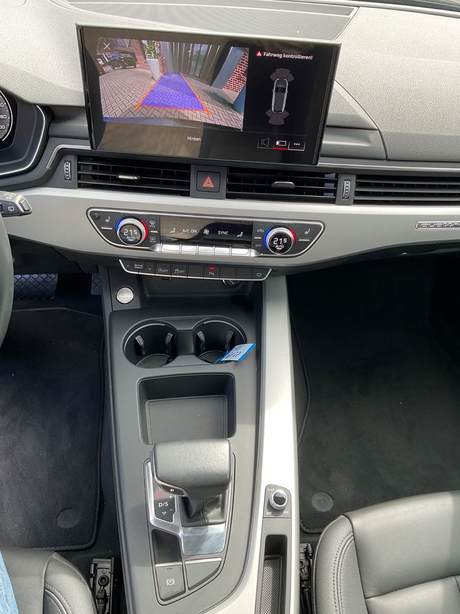 Fahrzeugabbildung Audi A4 Avant 40 TDI S tr. quattro,Kamera,Leder,ACC