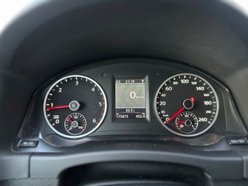 Volkswagen Tiguan - 9