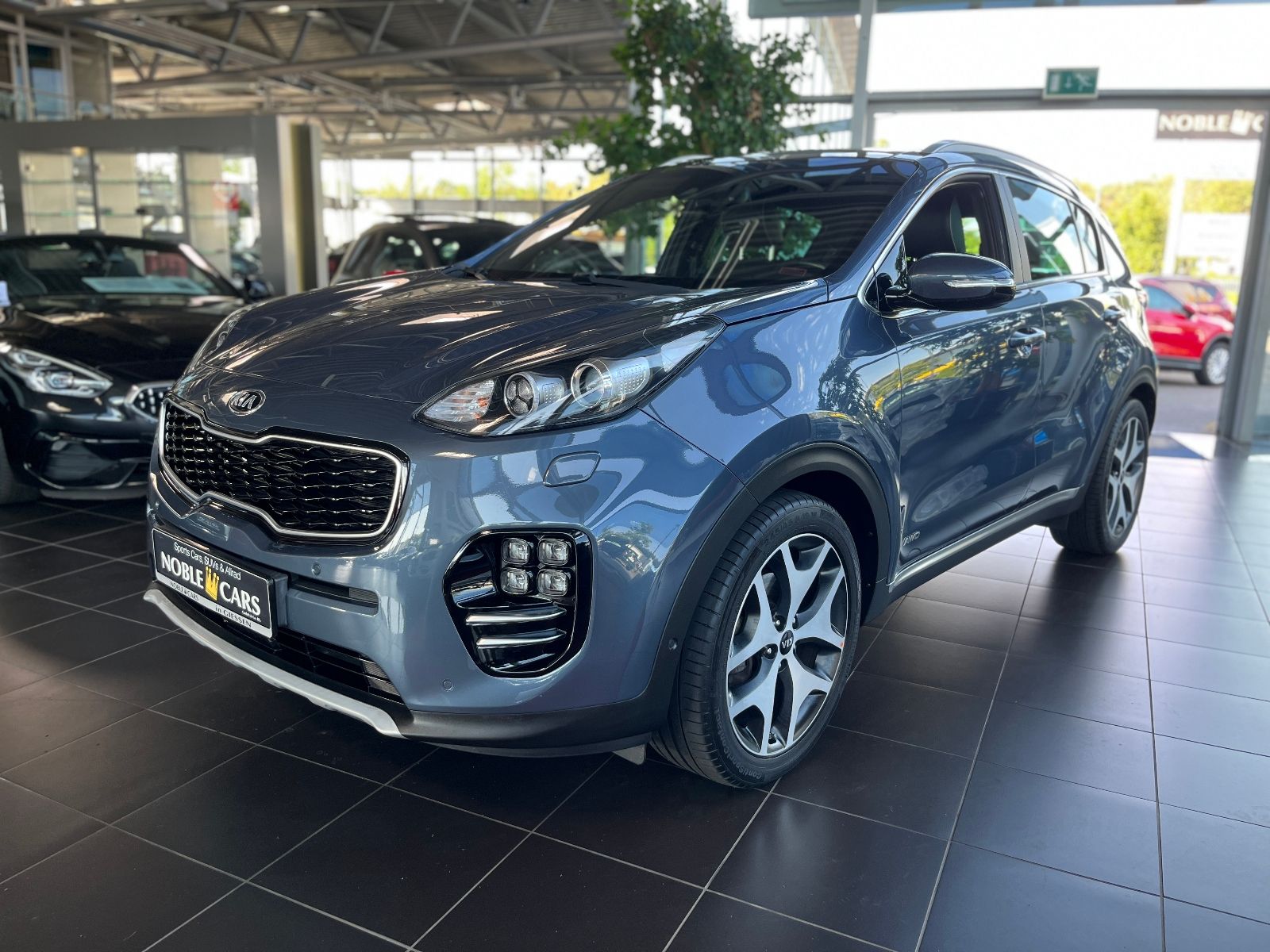 Fahrzeugabbildung Kia Sportage GT-Line 4WD PANO XEN NAV LEDER 19"