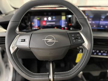 Fotografie 16 des Opel Frontera 1.2 DI Hybrid 48V eDCT GS Tech Paket