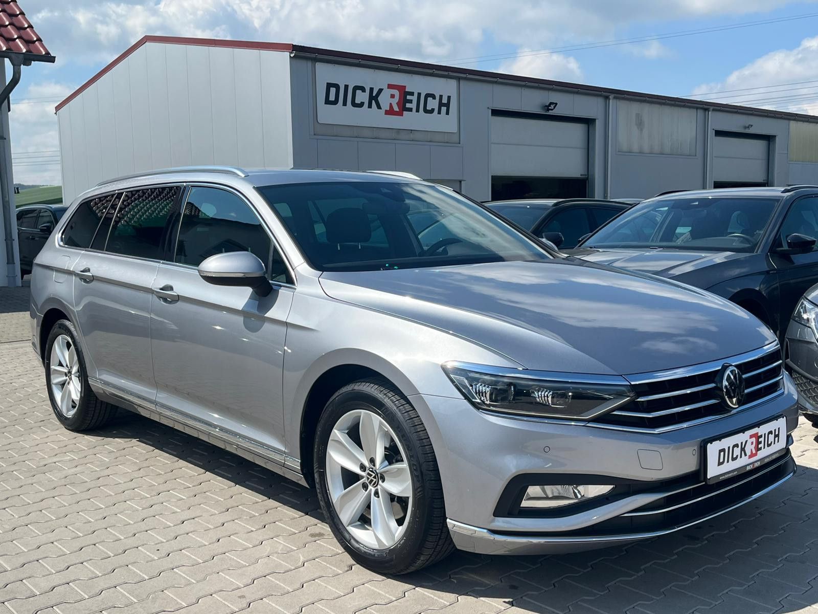 Fahrzeugabbildung Volkswagen Passat 2.0 TDI DSG Elegance MATRIX*AHK*ALCANTARA