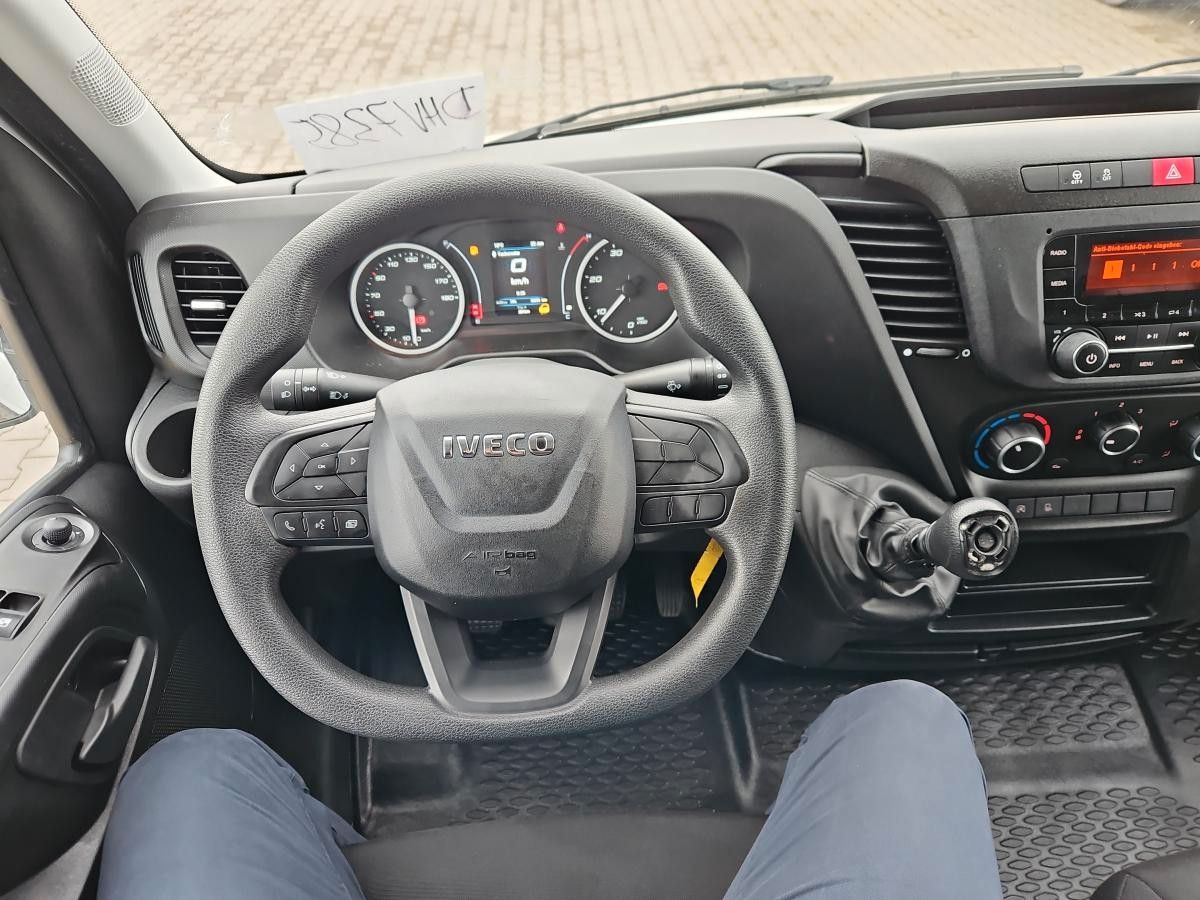Fahrzeugabbildung Iveco Daily 35S16V
