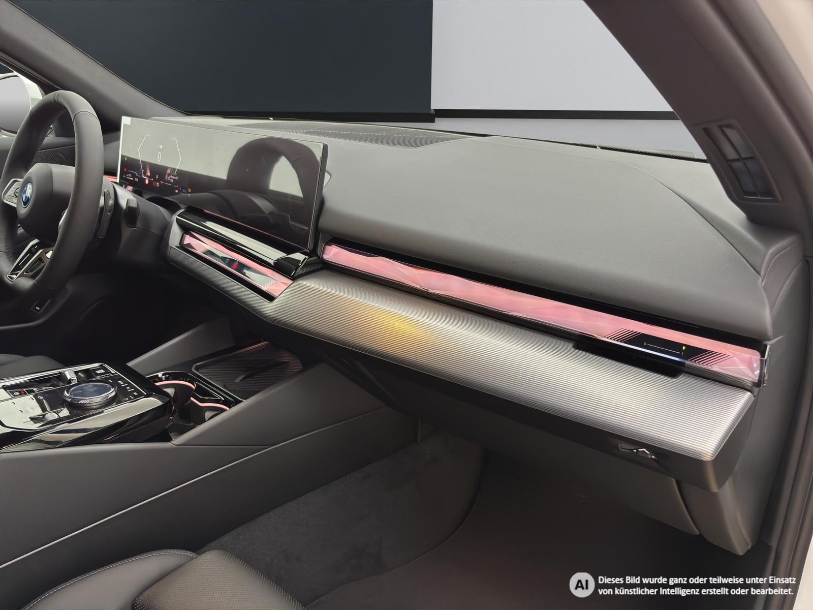BMW 530e xDrive Touring [M Sport, ACC, AHK, h&k]