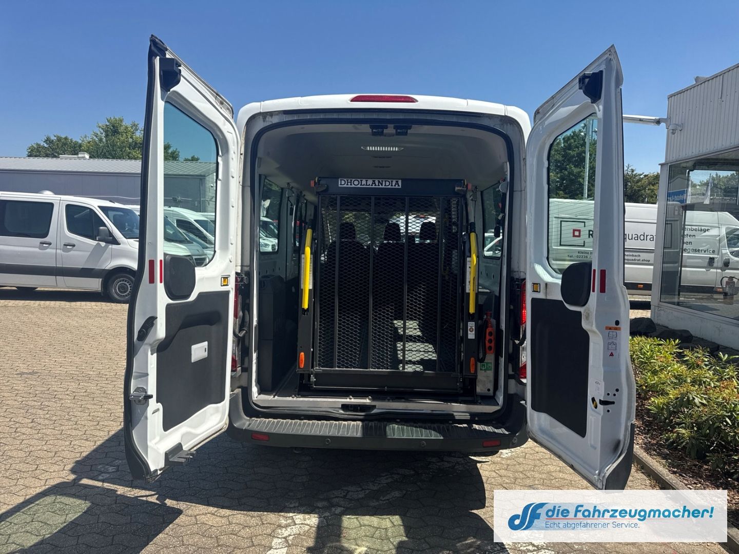 Fahrzeugabbildung Ford Transit Kombi 350 L3 Trend Temp Tel.-Vorb. *2020