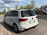 Volkswagen Touran 1.5 TSI Highline, R-line, Discovery Pro - Volkswagen Touran: R Line