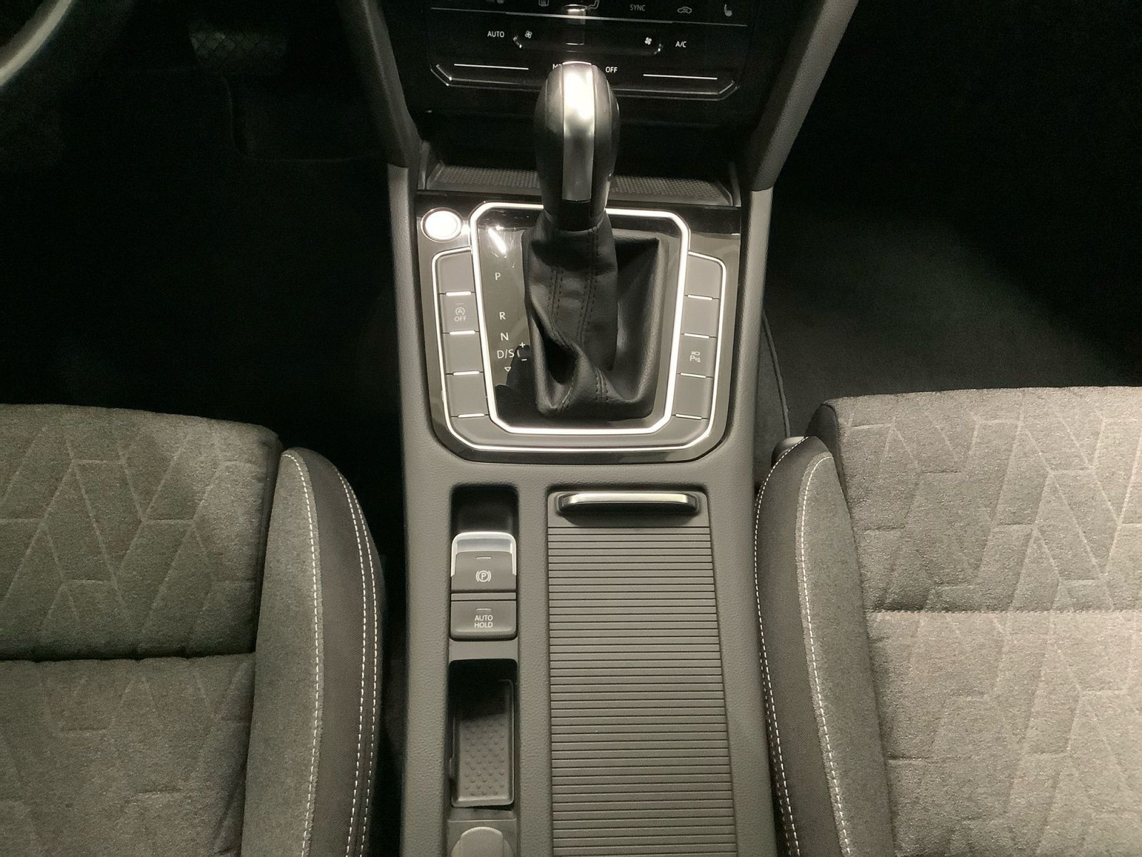 Passat Variant Business 2,0 TDI 110 kW DSG Matri