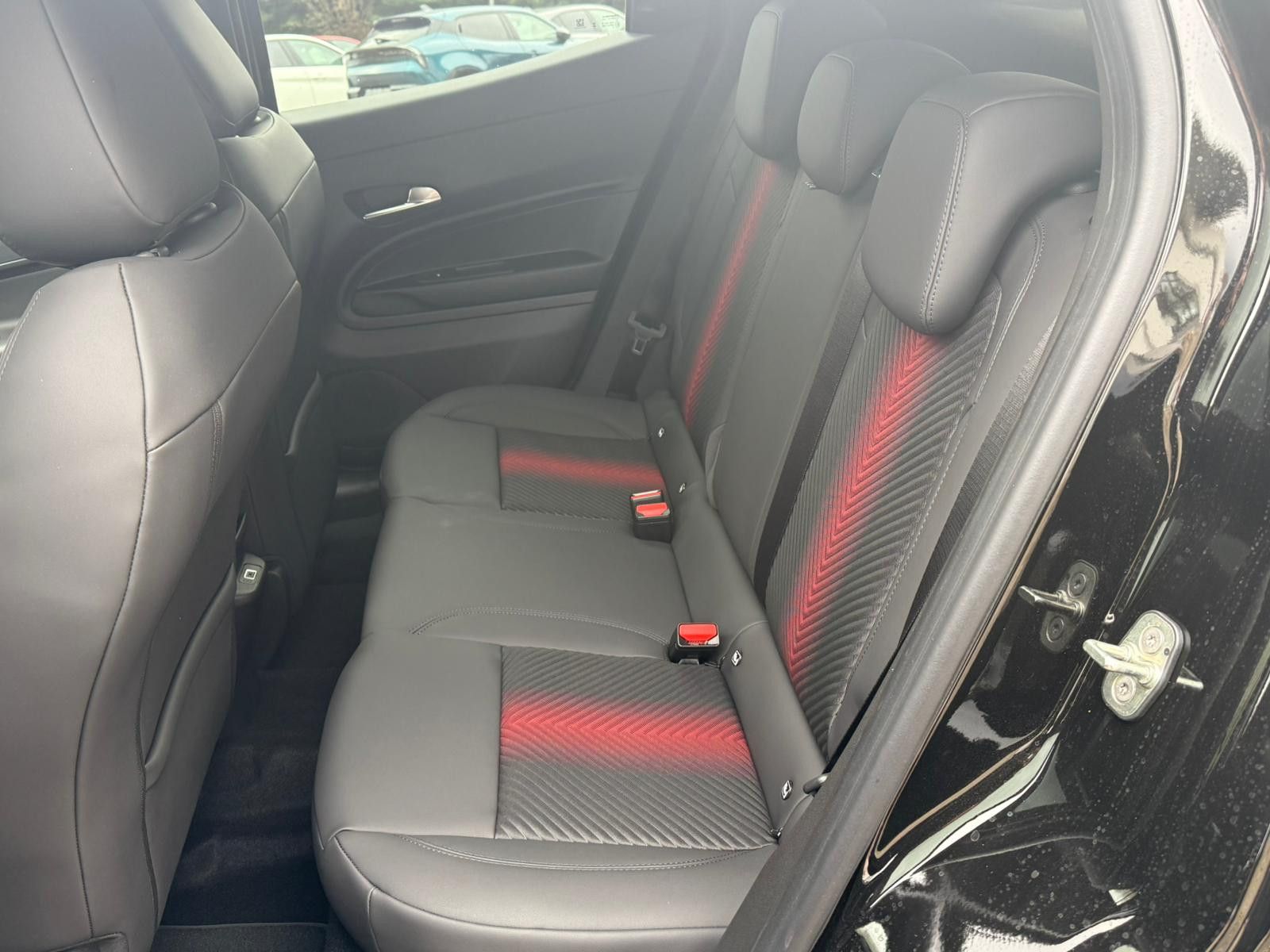 Fahrzeugabbildung Alfa Romeo Junior Ibrida 1.2 VGT 48V-Hybrid 107 kW Ti