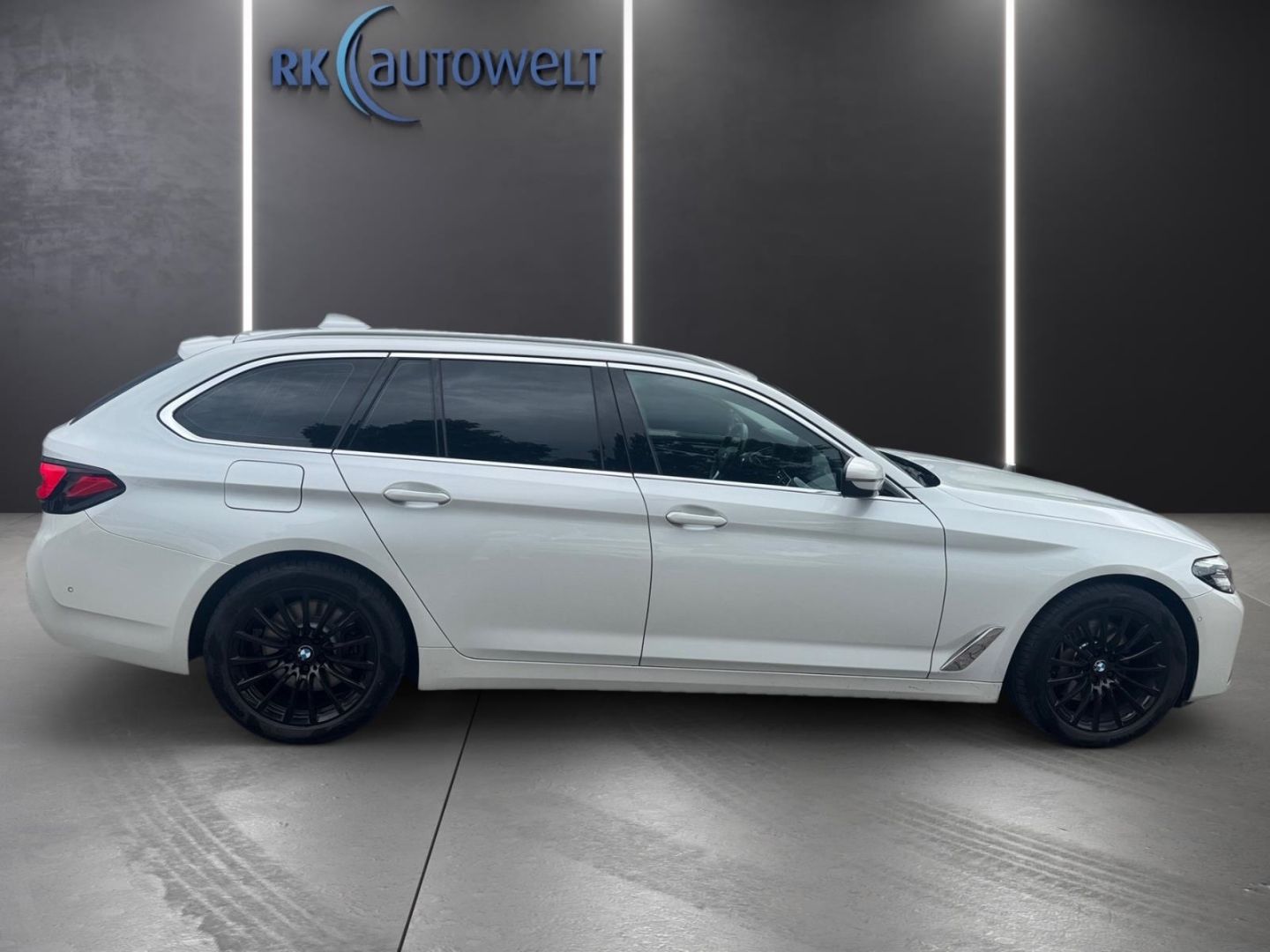BMW 530 d xDrive Luxury Line Touring Panorama Park-A foto 3