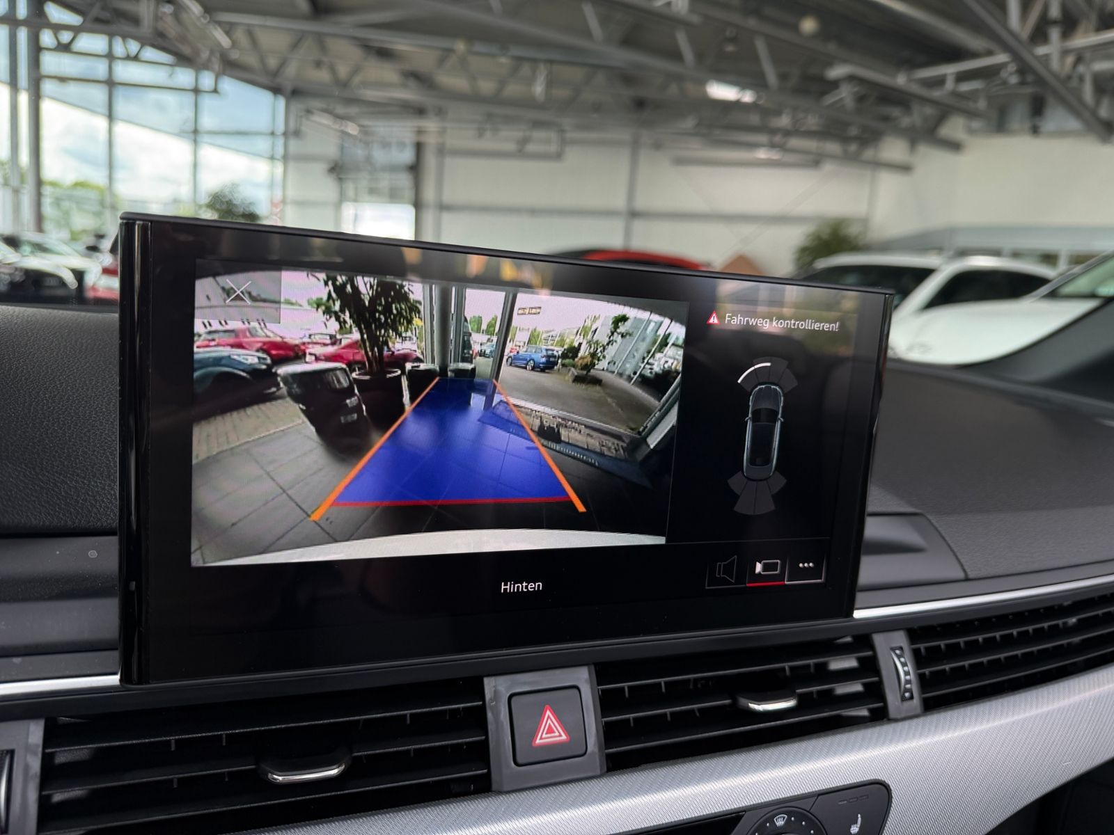Fahrzeugabbildung Audi A5 Cabrio advanced 40 TFSI S tronic MATRIX KAM