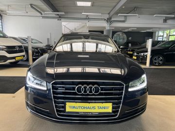 Audi A8 - 2