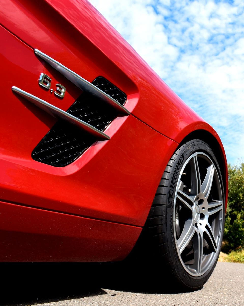Fahrzeugabbildung Mercedes-Benz SLS AMG/BRD/Fast wie neu/Full Carbon/1A Historie