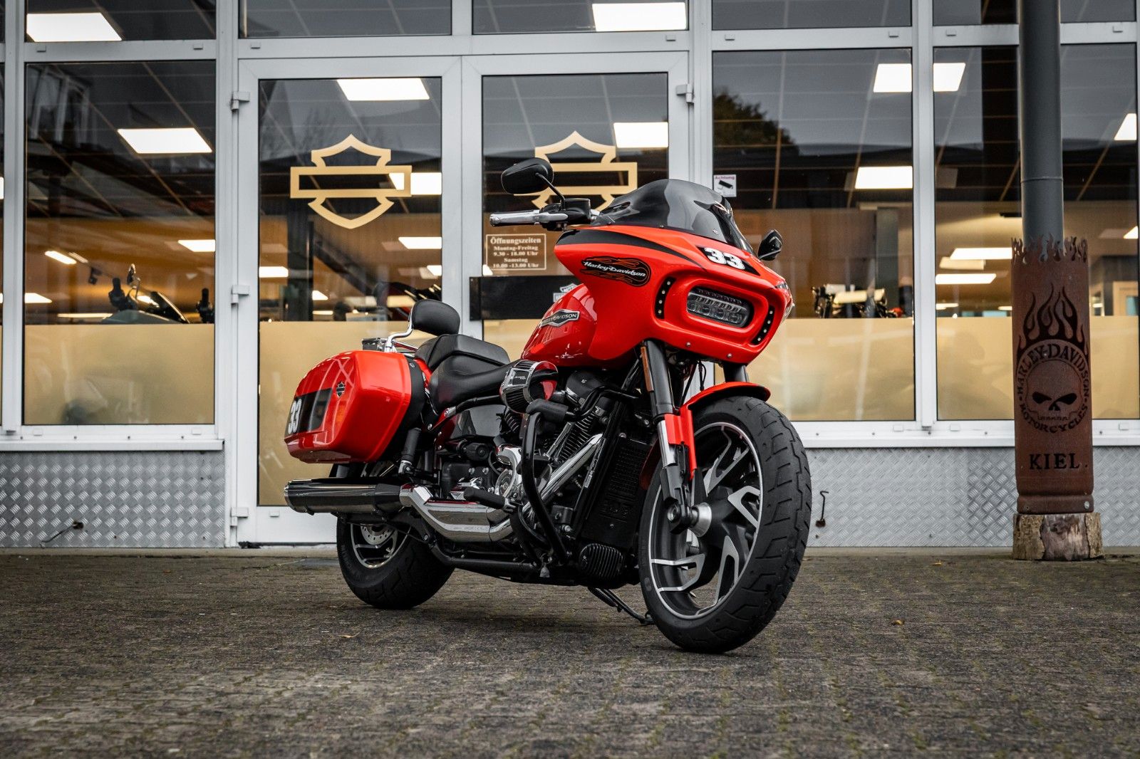 Fahrzeugabbildung Harley-Davidson FLSB SPORT GLIDE 107-Bagger Race Umbau