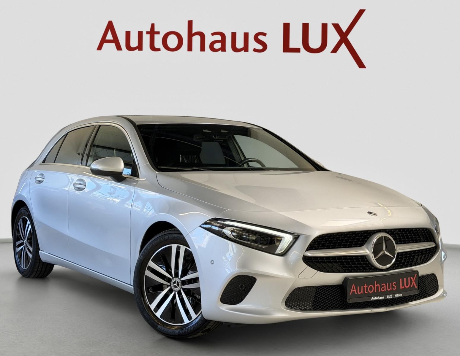 Mercedes-Benz A 200 DIESEL*LED*1HAND*AMBIENTE*CARBON*AHK*R-KAM
