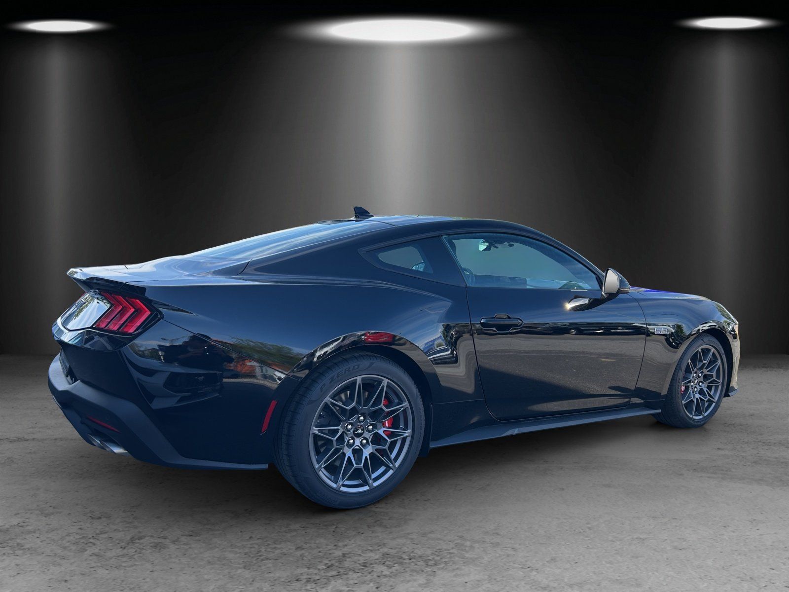 Fahrzeugabbildung Ford Mustang Fastback GT MagneRide Bremsen Rot