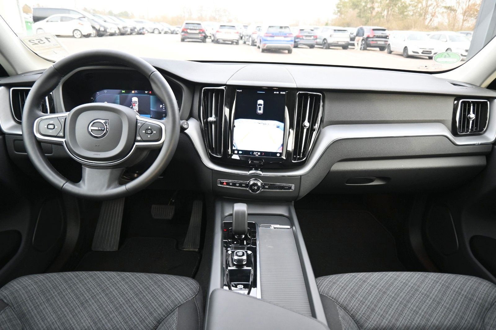 Fahrzeugabbildung Volvo XC60 B4 D FWD Core*RFK*el.Heckkl*GoogleMaps*AHK