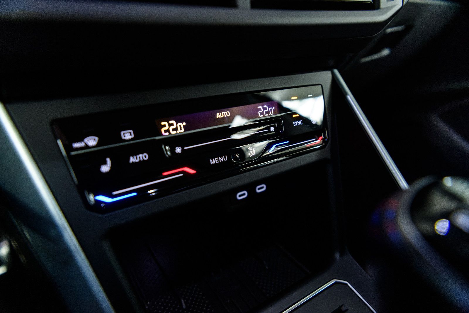 Fahrzeugabbildung Volkswagen Taigo Goal 1.0 TSI LED+APP+SHZ+ACC+5 J.GARANTIE