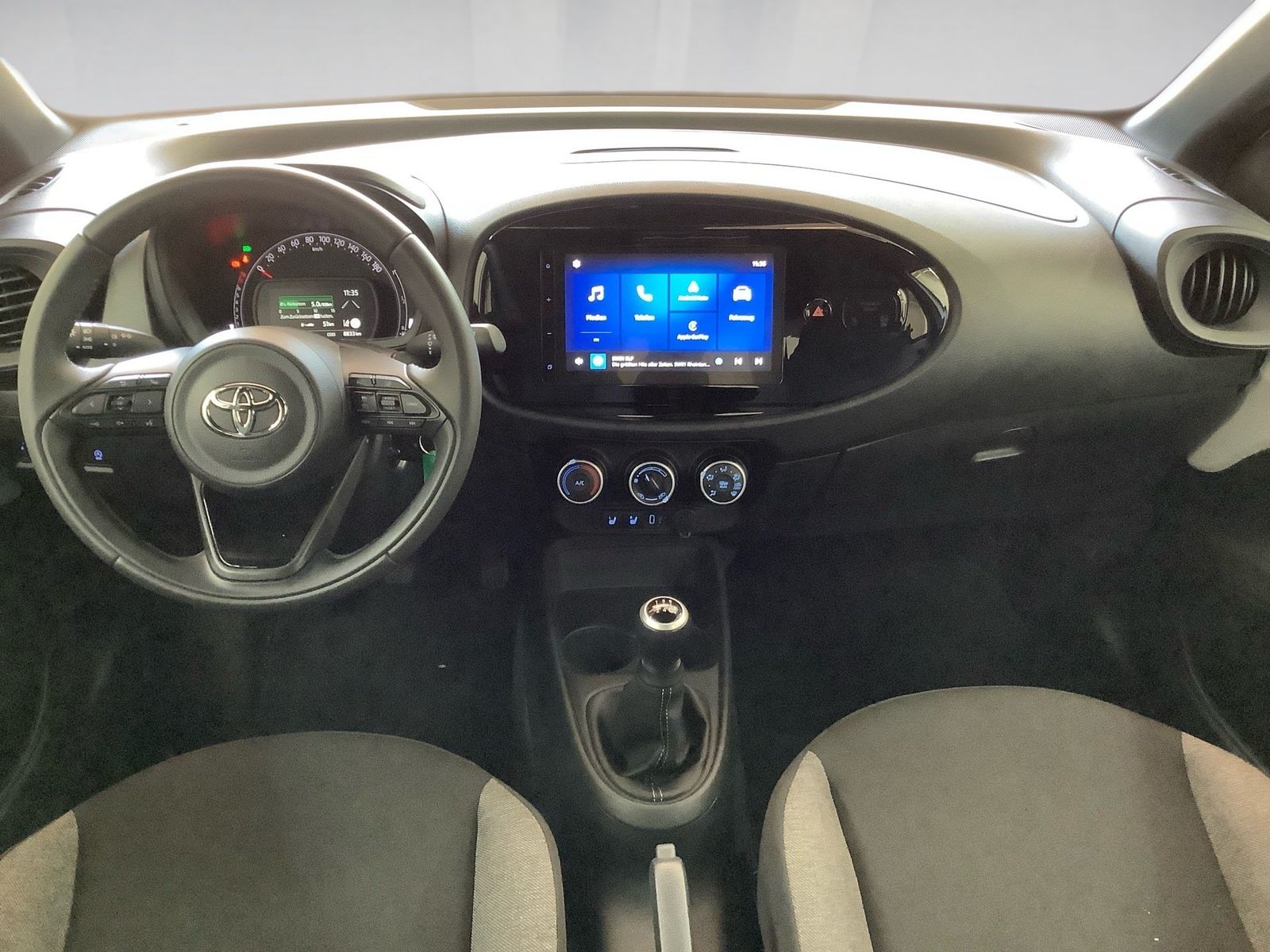 Fahrzeugabbildung Toyota Aygo X 1.0 Business Edition Navi,SHZ,SoundSys,AC
