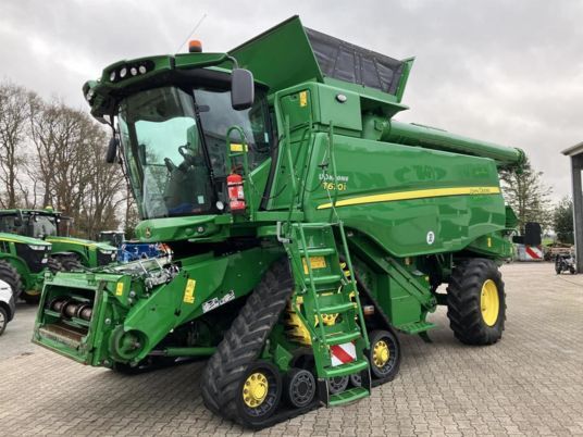 John Deere T670i