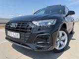 Audi Q5 40 TDI*SB*quattr*PAN*NAVI*VIR*LED*AHK*360*VOL - : Taxi