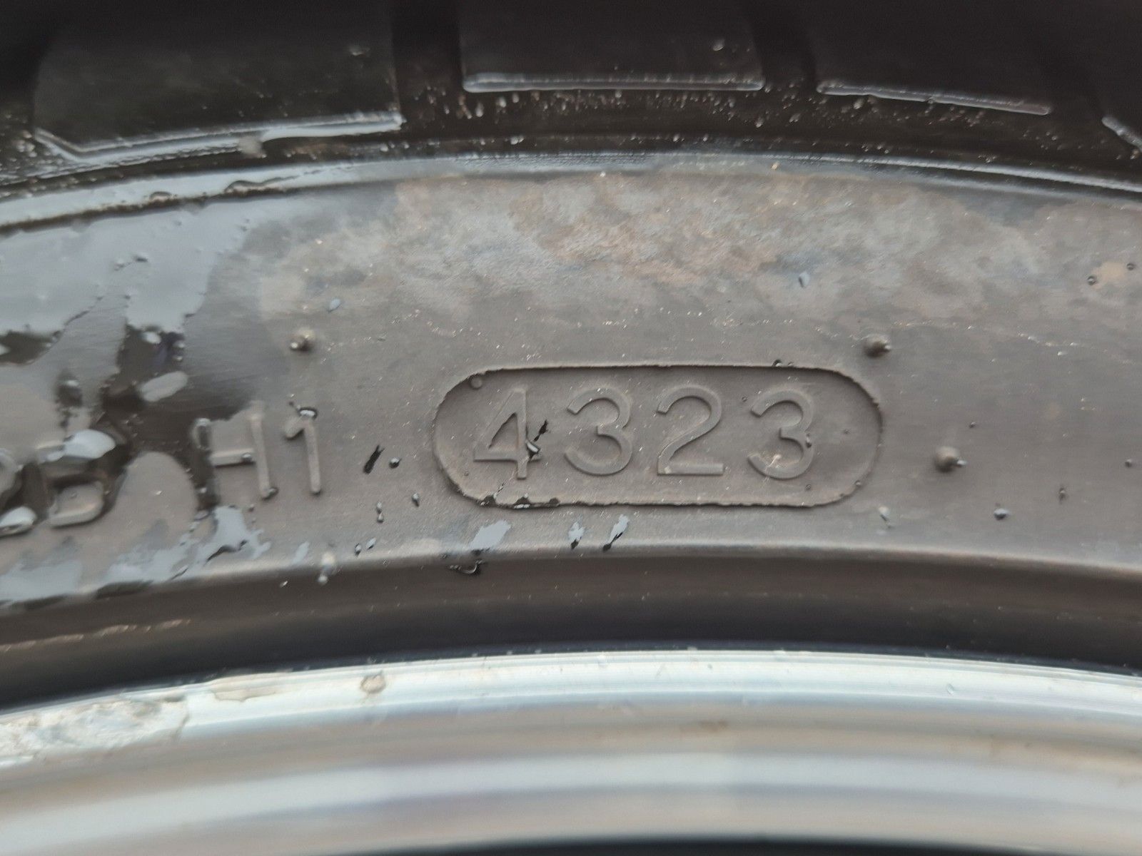 Fahrzeugabbildung Volkswagen GOLF VII GTI PERFORM DSG KAM NAVI XENON DYNAUDIO