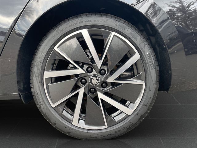 Skoda Octavia Combi 2.0 TDI DSG Sportline *AHK*PANO*..