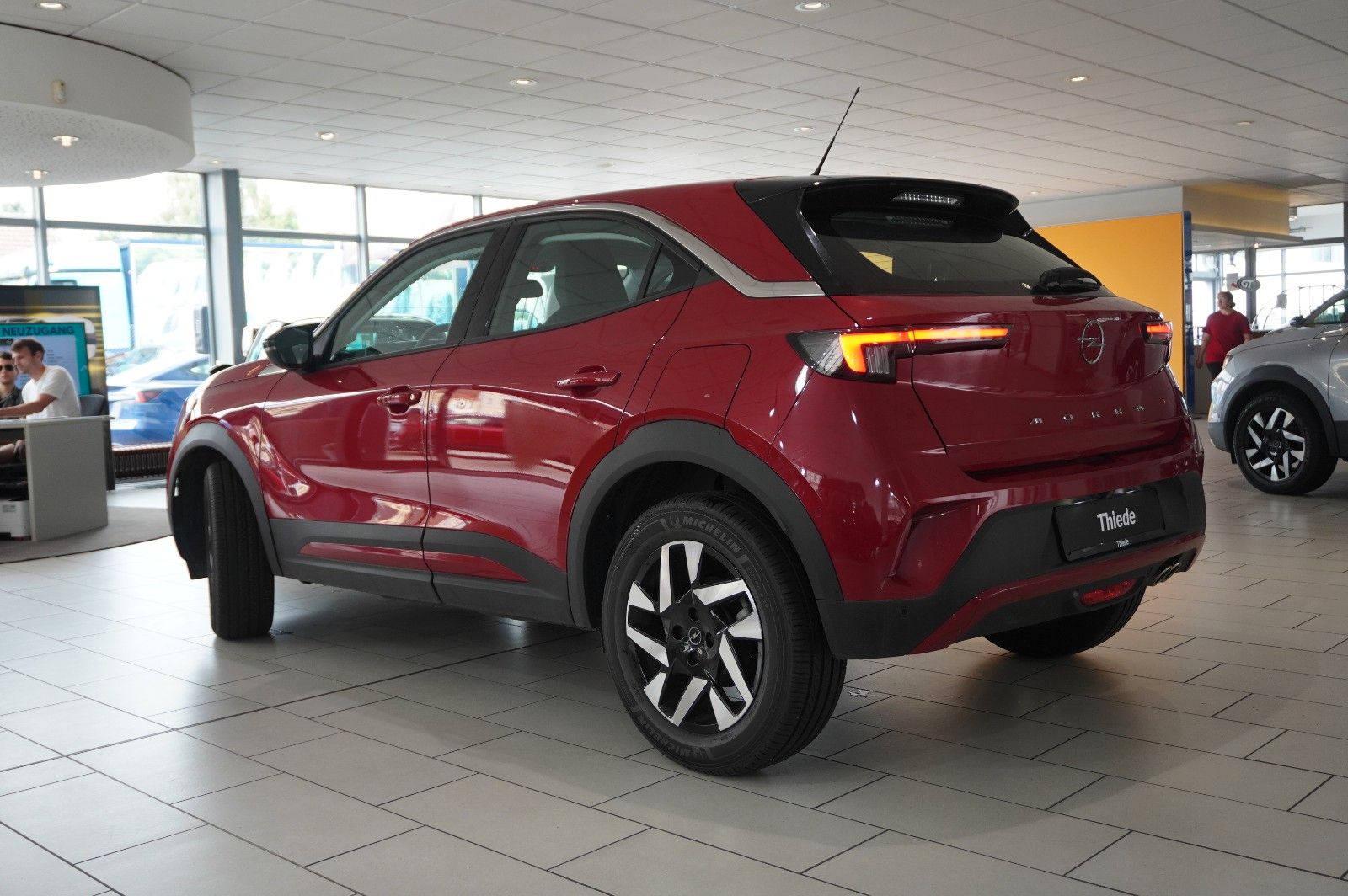 Fahrzeugabbildung Opel Mokka 1.2T ELEGANCE NAVI/LED/KAMERA/SH/SPORT/DAB