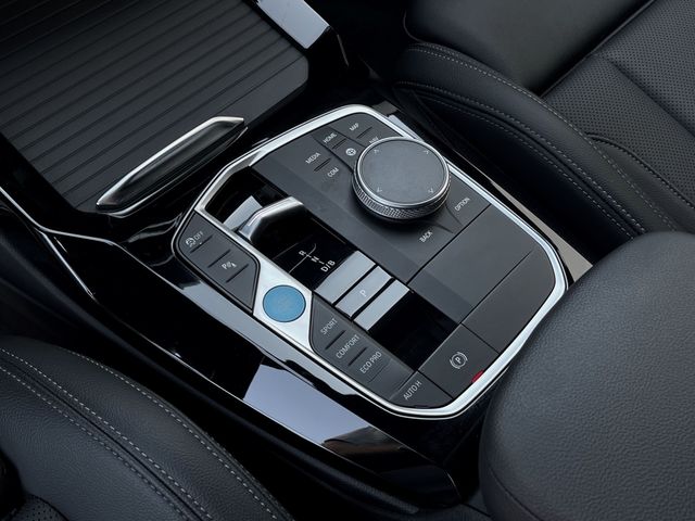 Foto Nummer 10: BMW iX3