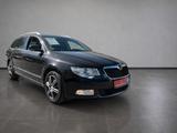Skoda Superb Combi Elegance/Xenon/AHK - Skoda Superb aus 2011: Kombi