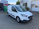 Ford Transit Courier Trend - Ford Transit Courier mit Anhängerkupplung