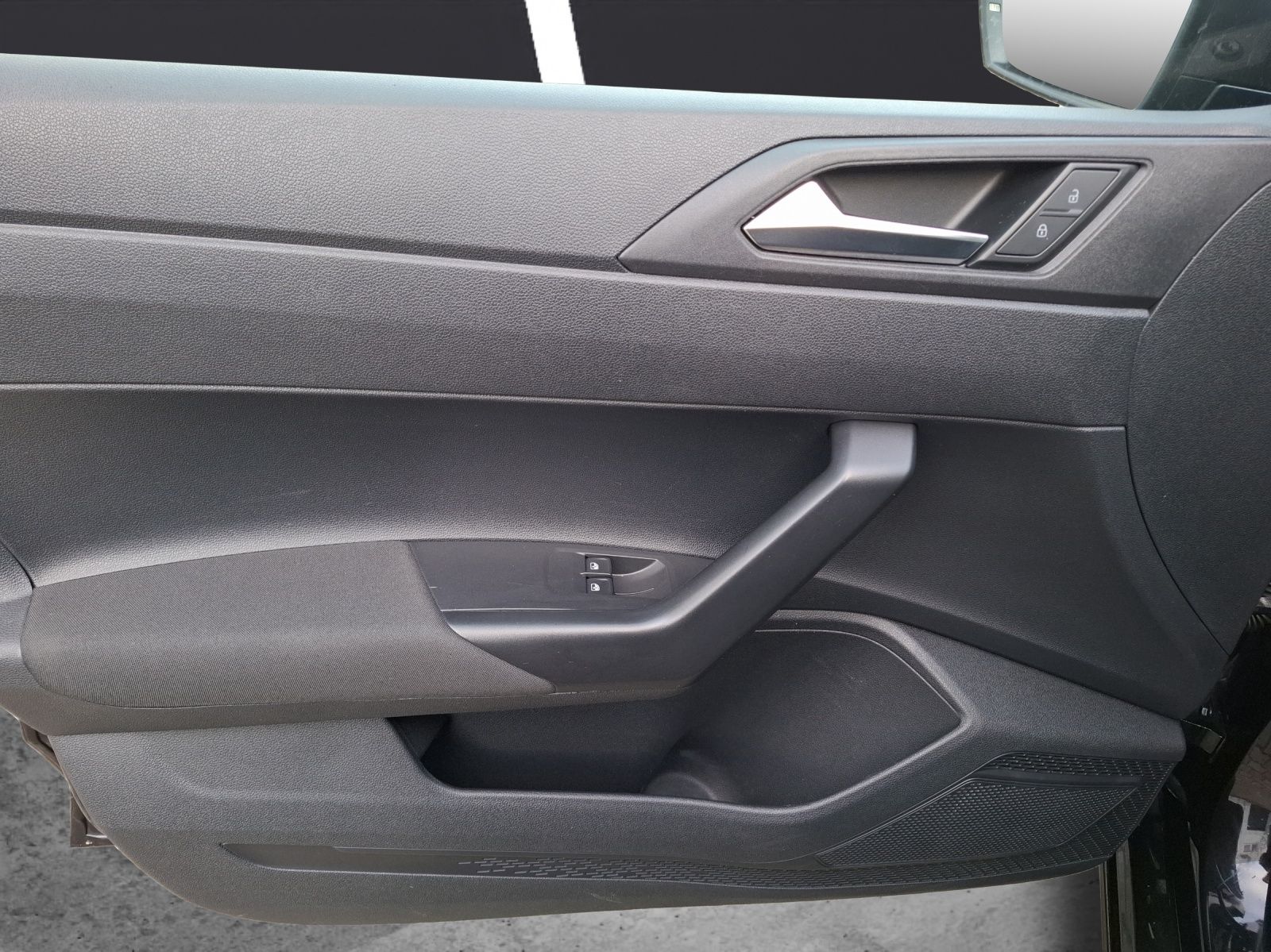 Fahrzeugabbildung Volkswagen Polo 1.0 Trendline Klima DAB SH