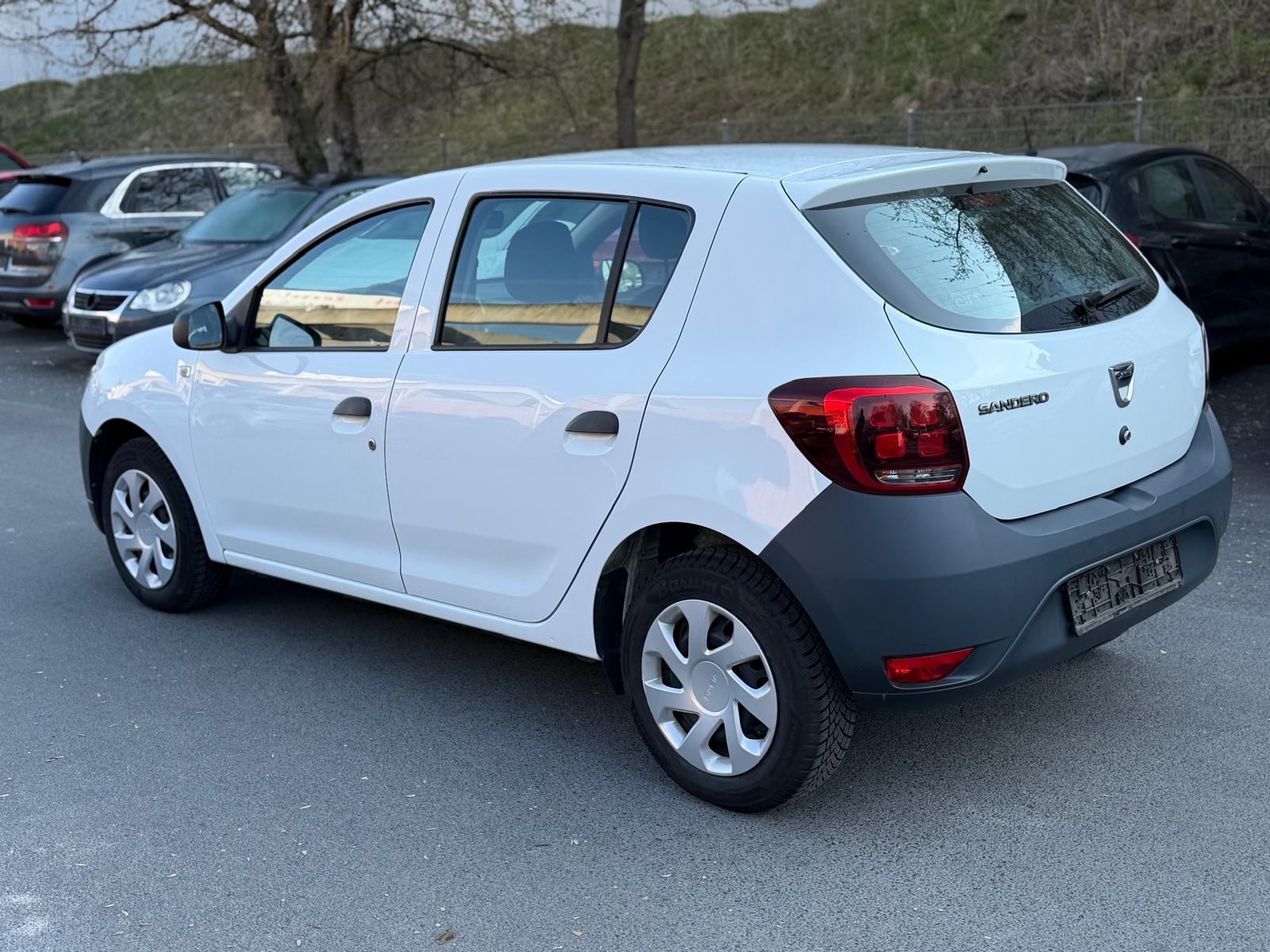 Dacia Sandero II Essentiel - Hagelschaden -