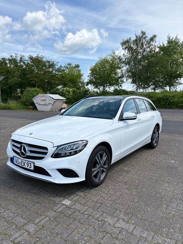 MERCEDES-BENZ C 220 d 4MATIC T Autom. -