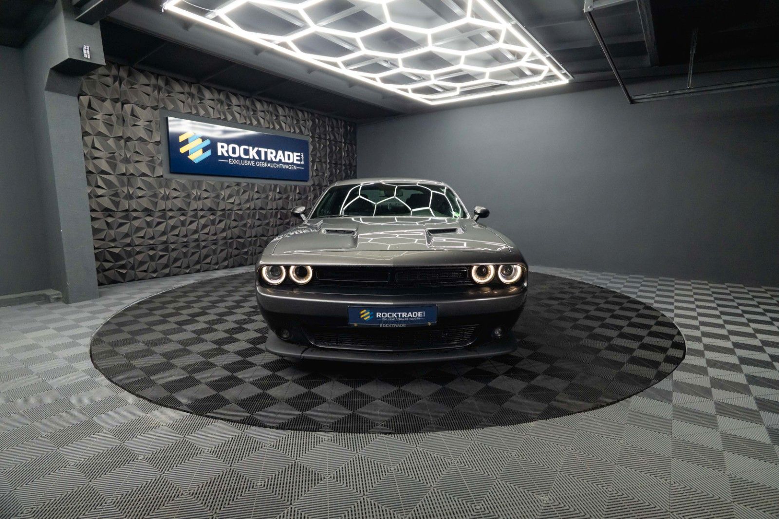 Fahrzeugabbildung Dodge Challenger 3.6 V6 GT SRT Styling LAST CALL 19%
