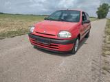 Renault Clio, aus Erstbesitz - gebrauchte Renault Clio aus dem Jahr 2001