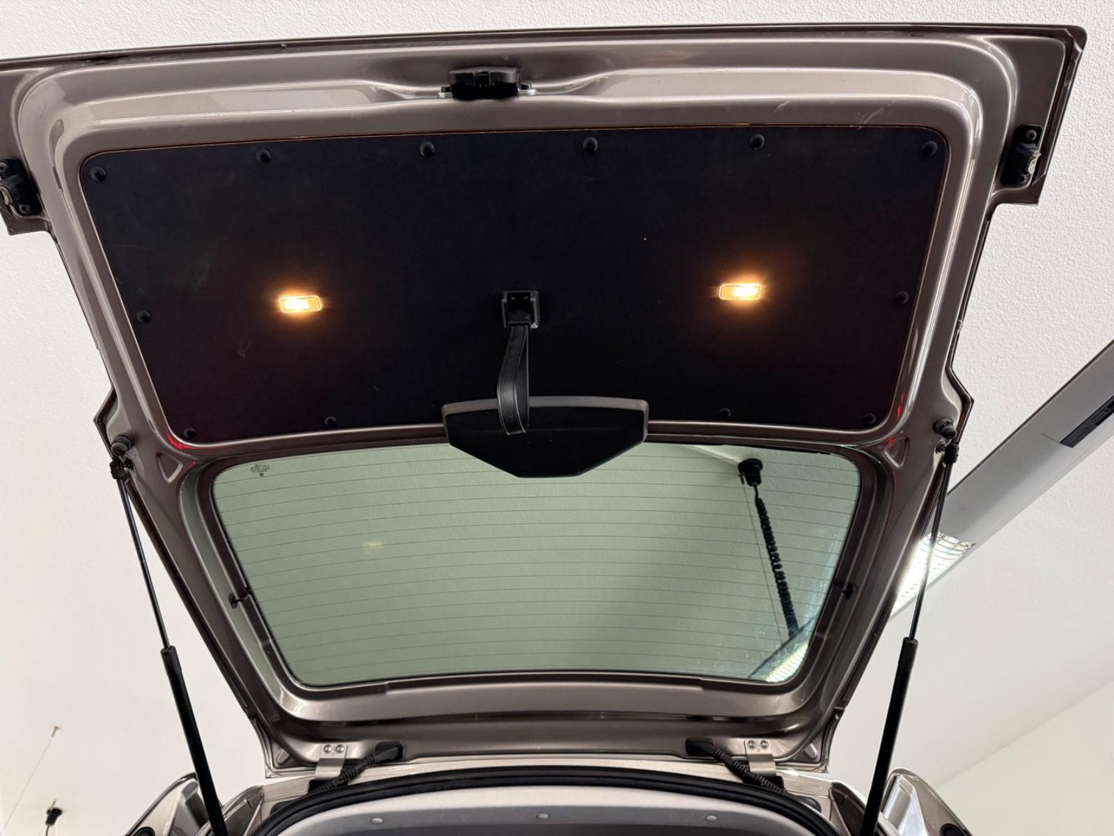 Volkswagen Caddy  Highline/ACC/Kamera/Navi/Bi-Xenon/1.H