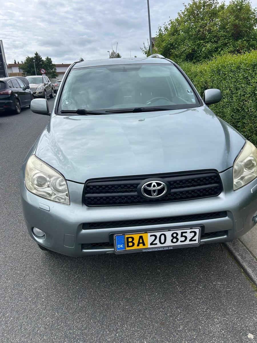 Toyota RAV 4 2.0-l-VVT-i 4x4