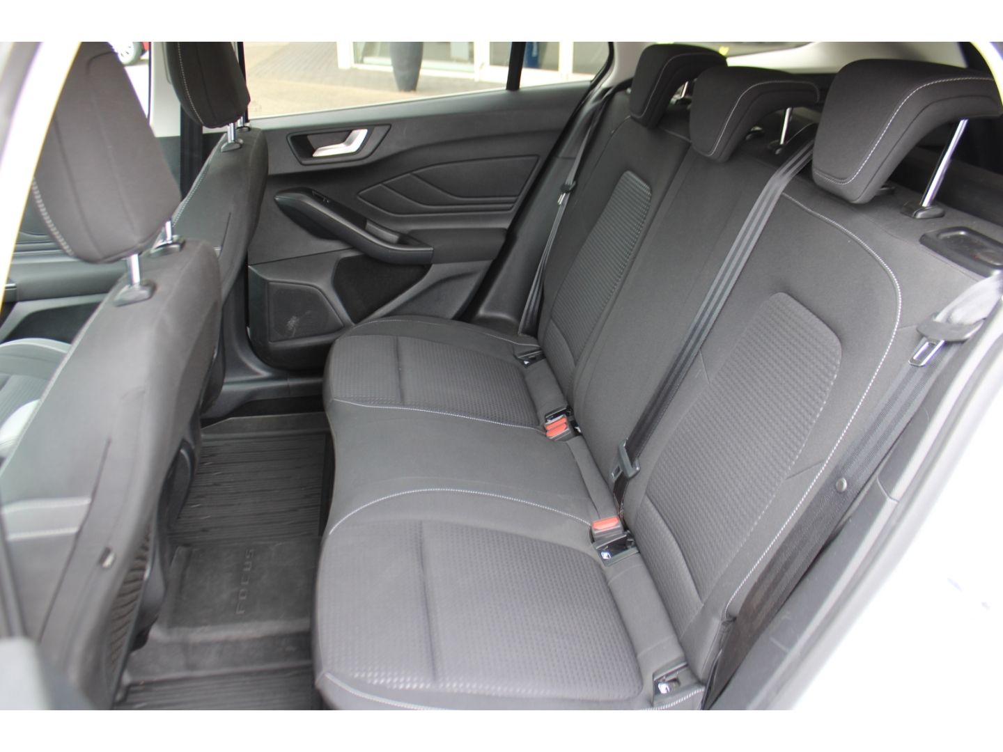 FORD Focus Turnier Cool&Connect 1.0 EcoBoost Navi AHK - Image 8