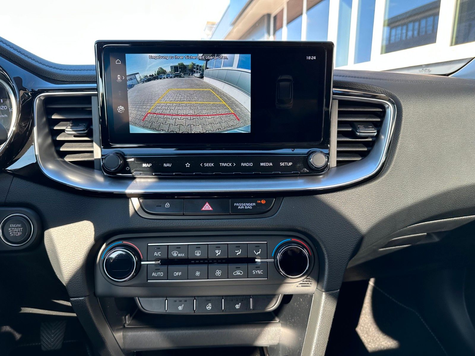Fahrzeugabbildung Kia cee'd / Ceed 1.0 T-GDI Ultimate Edition MT
