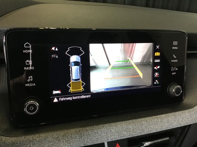 Fahrzeugabbildung Skoda Kamiq Selection 1.0 TSI DSG/Kamera/SHZ/SmartLink