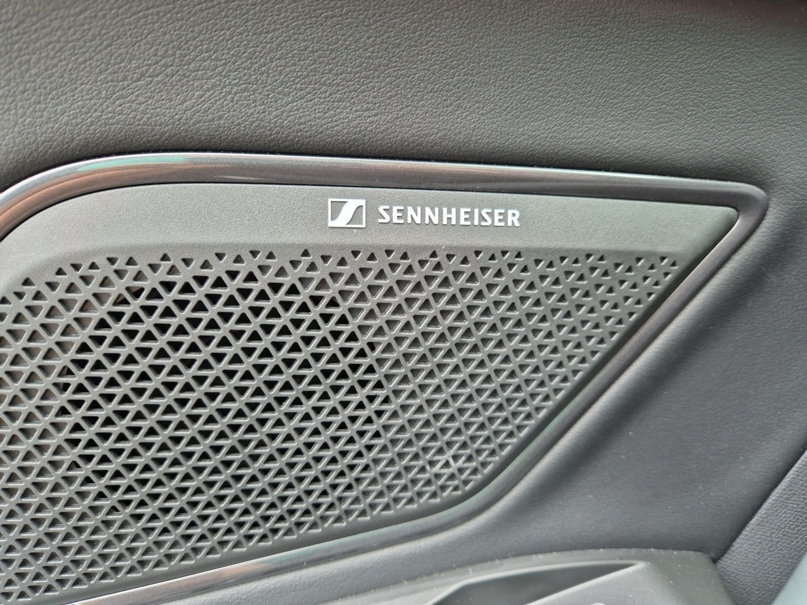 Fahrzeugabbildung CUPRA Leon Sportstourer 2.0 TSI Xtreme VZ ABT /AKEBONO