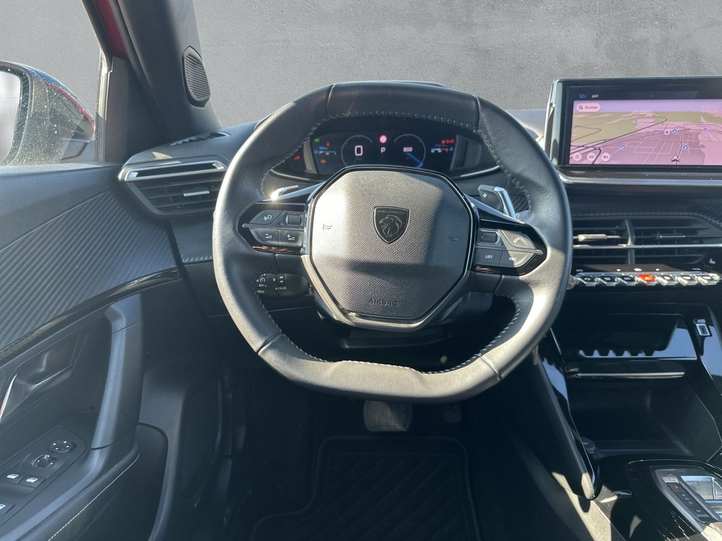 Fahrzeugabbildung Peugeot 2008 Allure LED Apple CarPlay Android Auto Klima