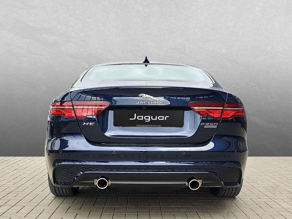 Jaguar XE P250 SE
