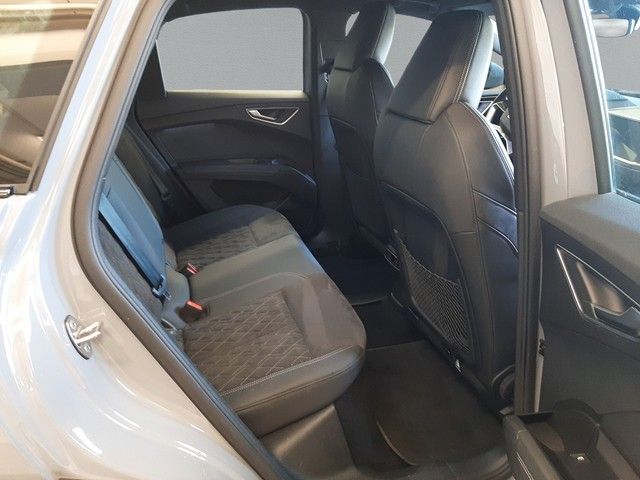 Fahrzeugabbildung Audi Q4 Sportback e-tron S line 35 Navi eleHeck Kamer