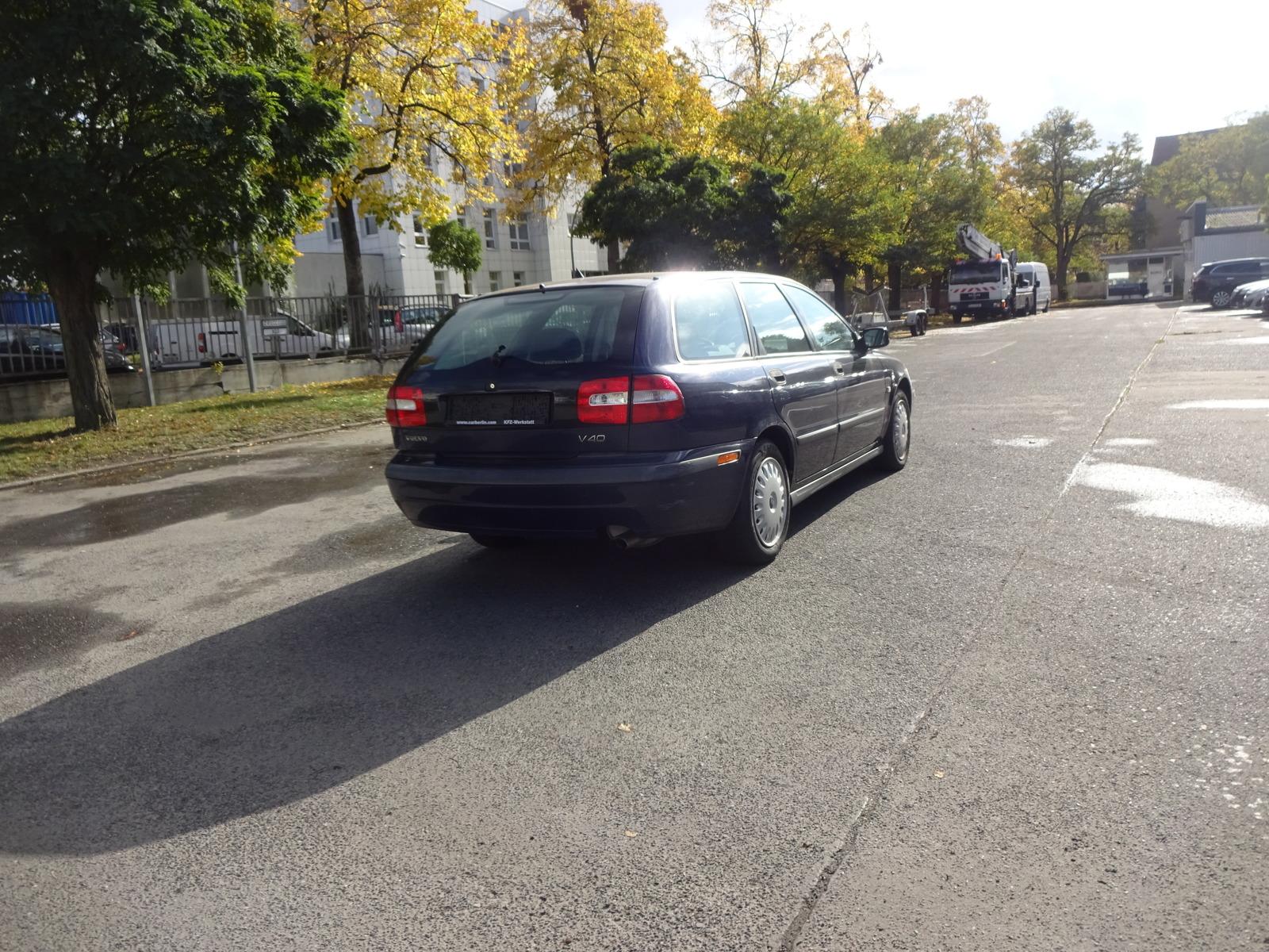 Volvo V40 2006 — engine 1.587 cm³, 109 HP (80kW)