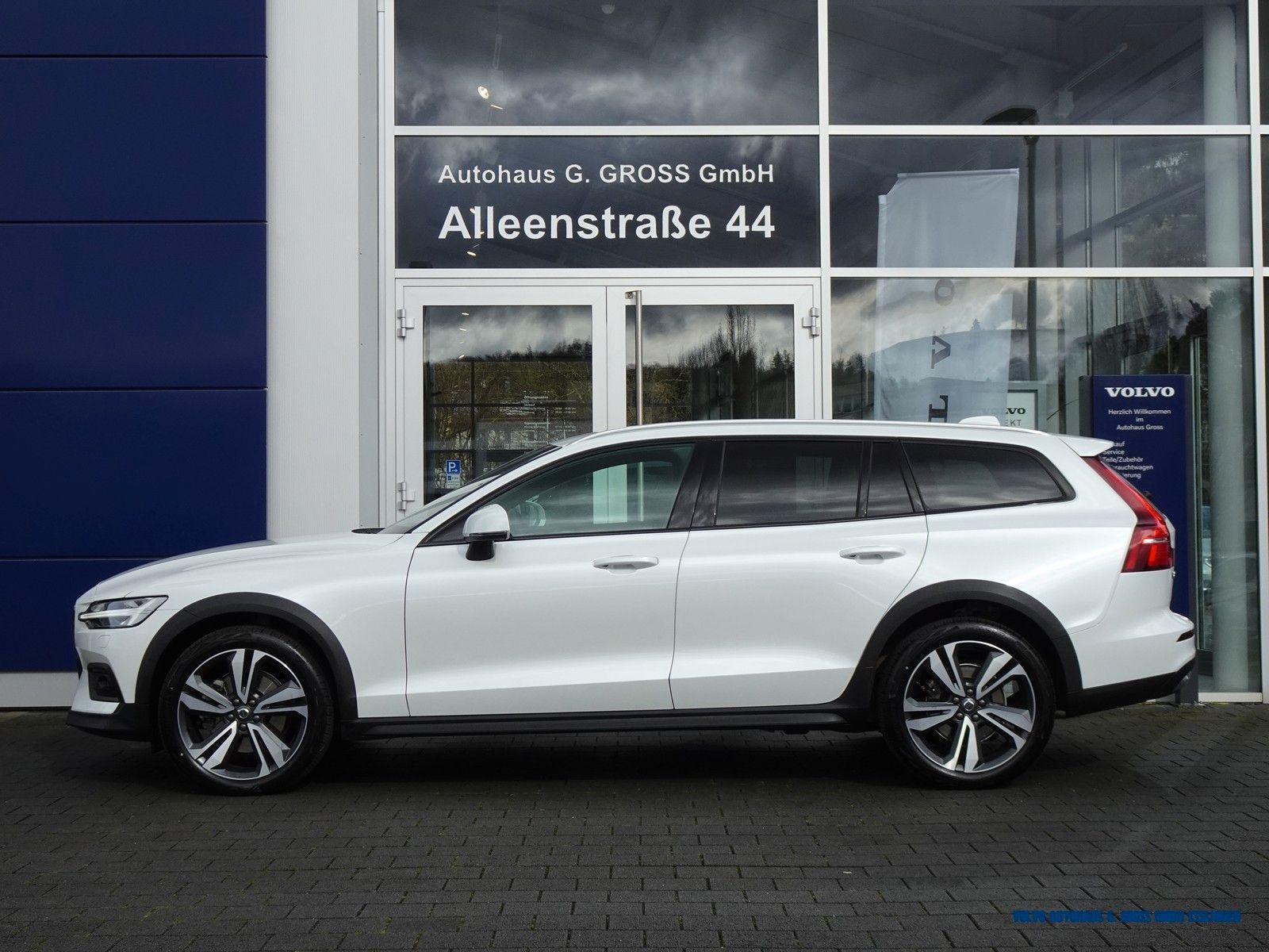 Volvo V60 Cross Country foto 4