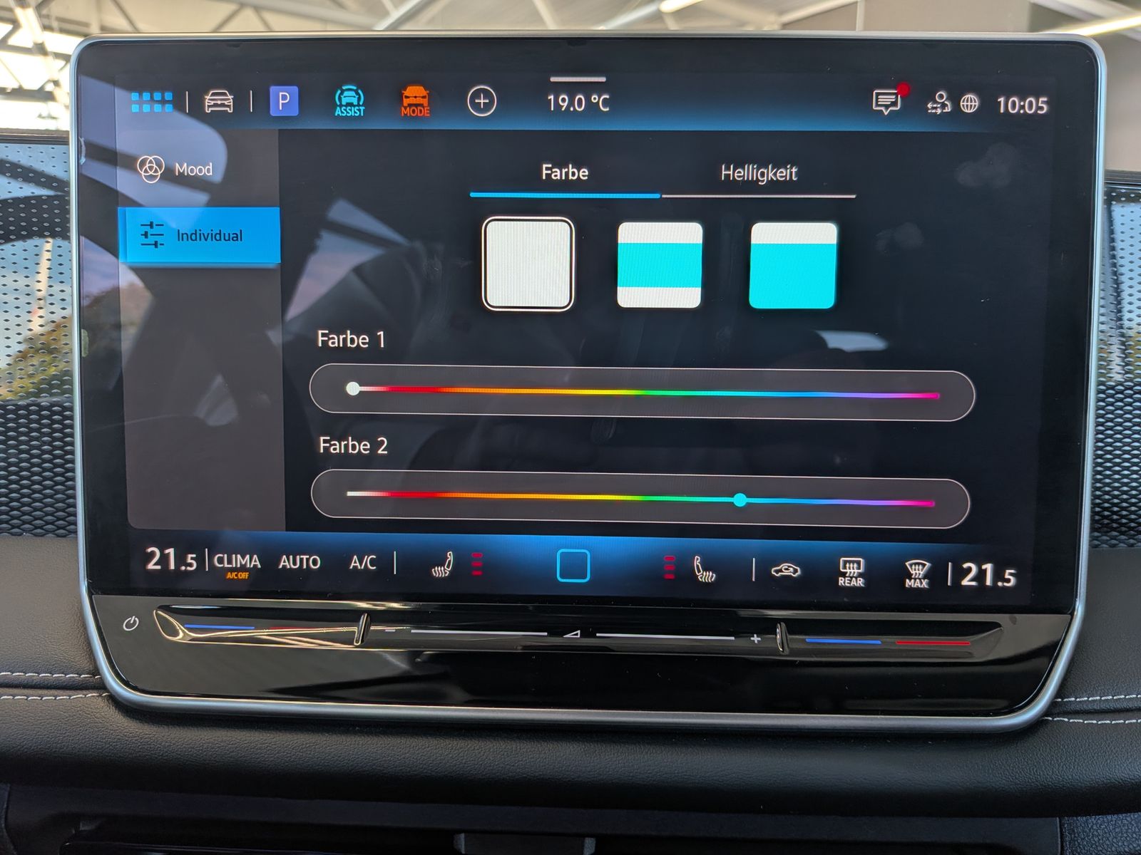 Fahrzeugabbildung Volkswagen Tiguan 1.5 eTSI ENERGY HD-Matrix 360 AHK 19