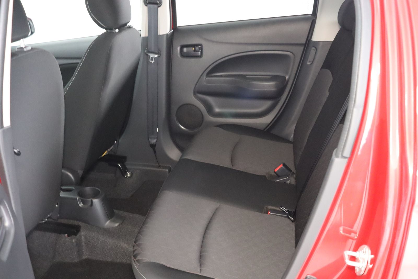 Fahrzeugabbildung Mitsubishi Space Star 1.2i Top * 1. Hand *