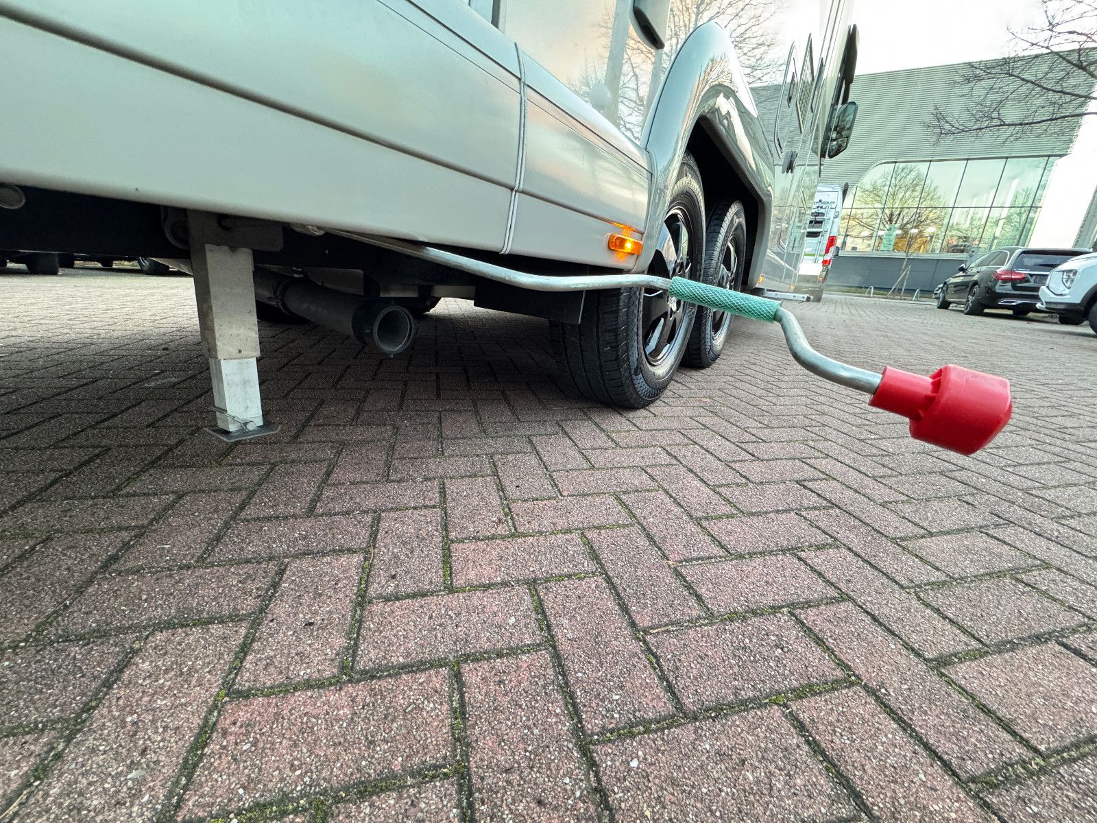 Fahrzeugabbildung Carthago Chic e-line I 51 QB MERCEDES 418 CDI 9GT 1.HAND