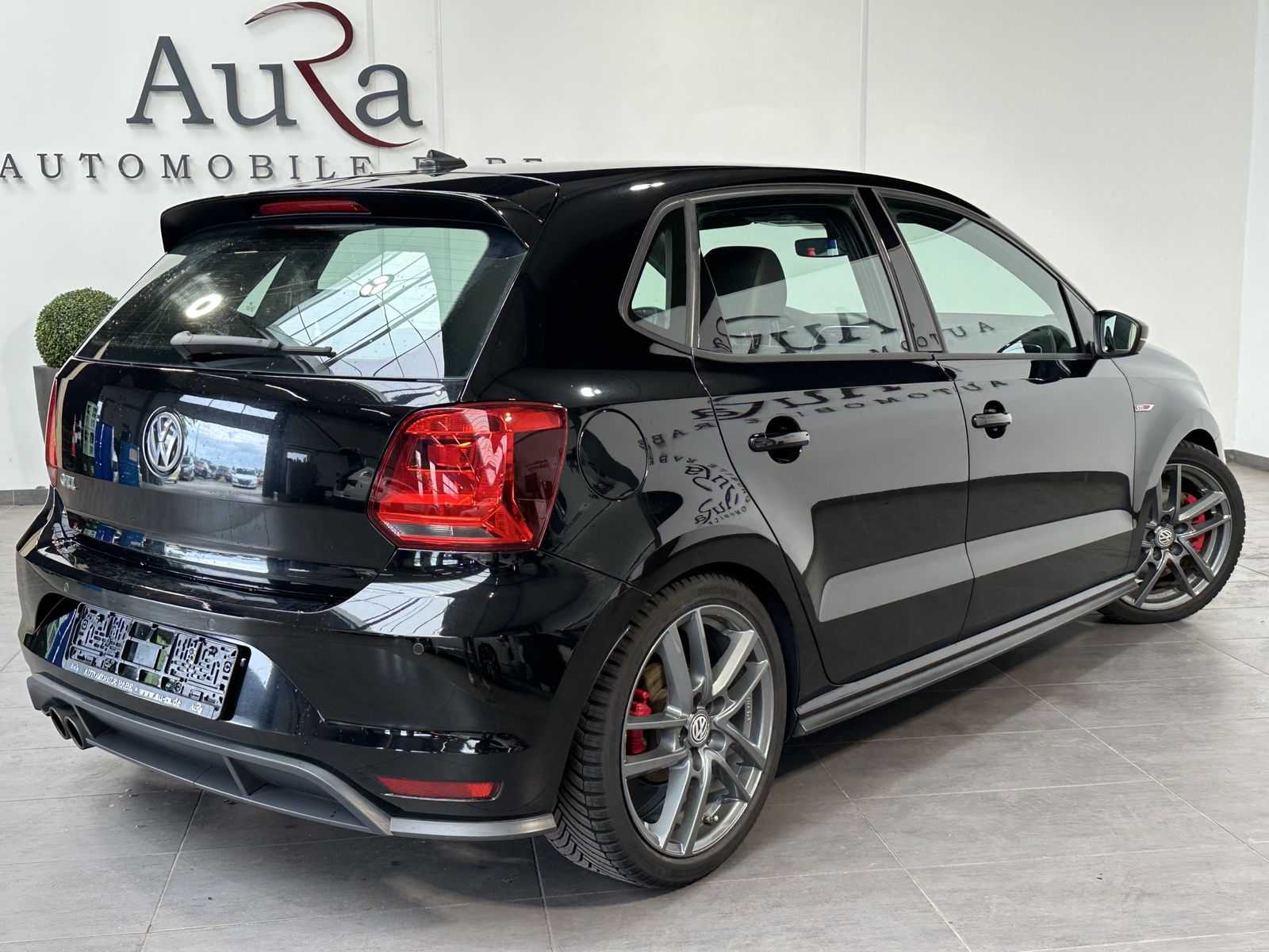 Fahrzeugabbildung Volkswagen Polo 1.8 TSI GTI NAV+LED+SHZ+APS+BLUETOOTH+EU6+2
